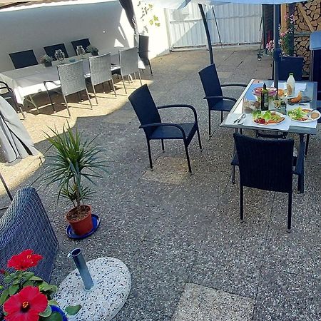 Apartmenthaus Schlosspark Worms Buitenkant foto